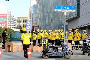 记者：尽管多支英超球队有意，但斯图加特前锋吉拉西希望留队